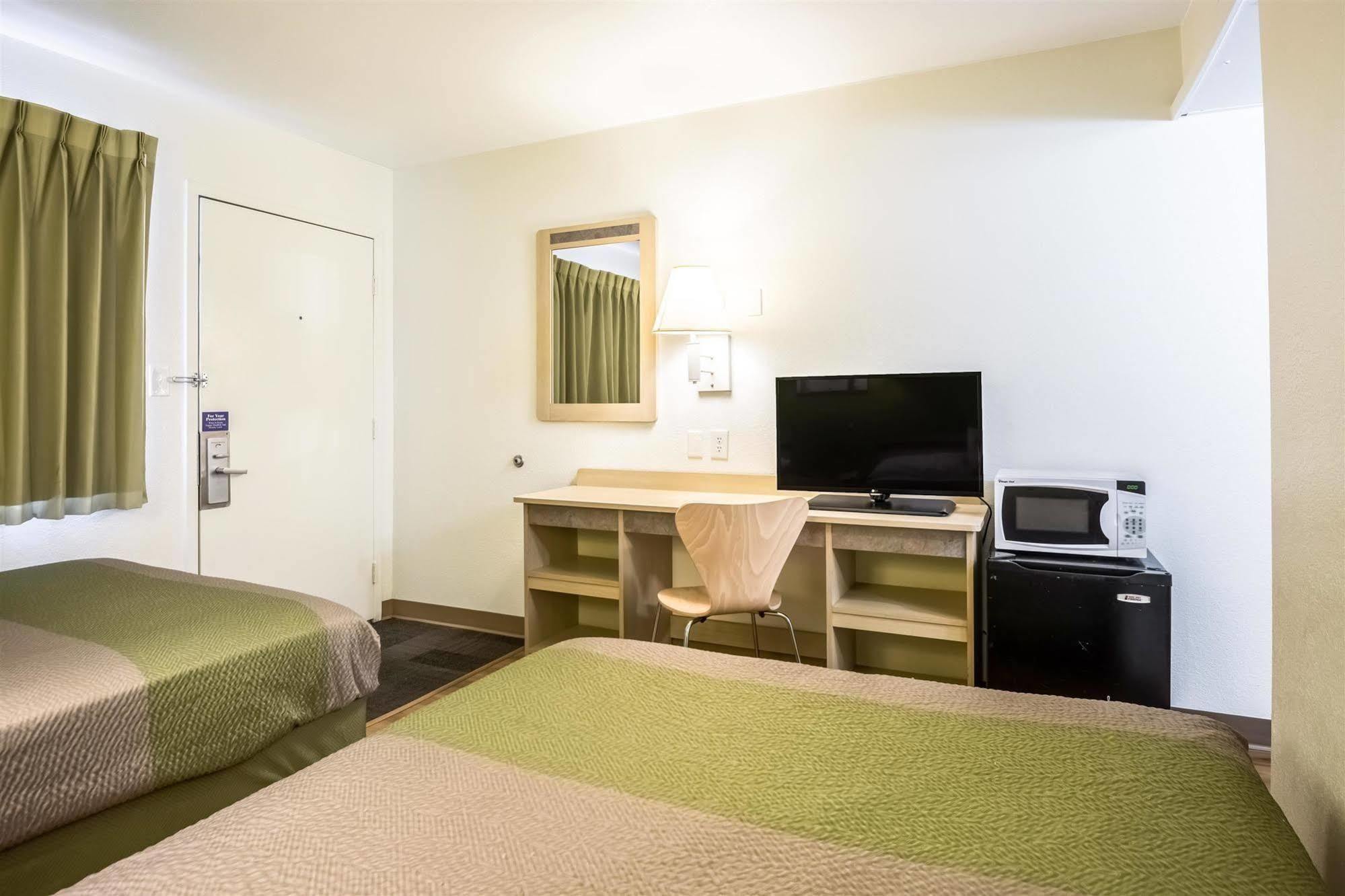 Motel 6-Pueblo, Co - I-25 外观 照片